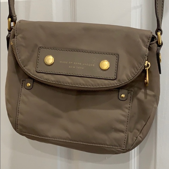 Marc By Marc Jacobs Tan & Gold Crossbody - Picture 6 of 7
